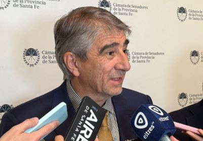 Pullaro avisó que descuenta a los docentes que paren 