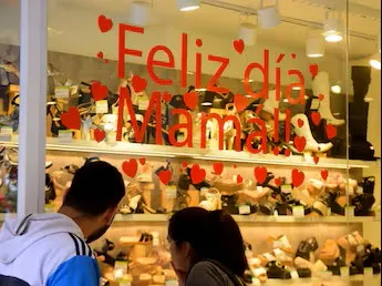 Día de la Madre: consejos para realizar compras seguras y responsables
