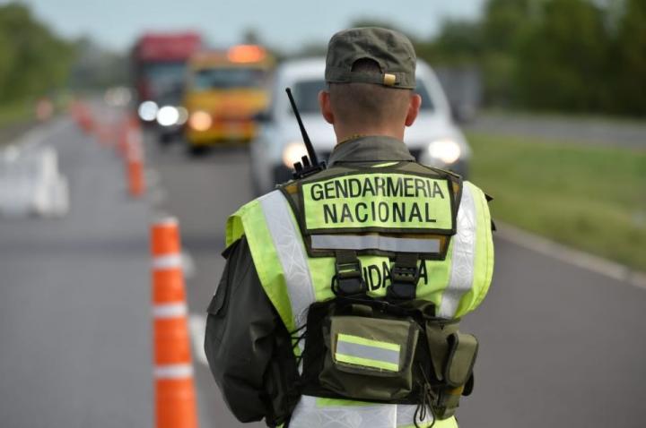 Detienen a 23 gendarmes por cobrar coimas en Santa Fe