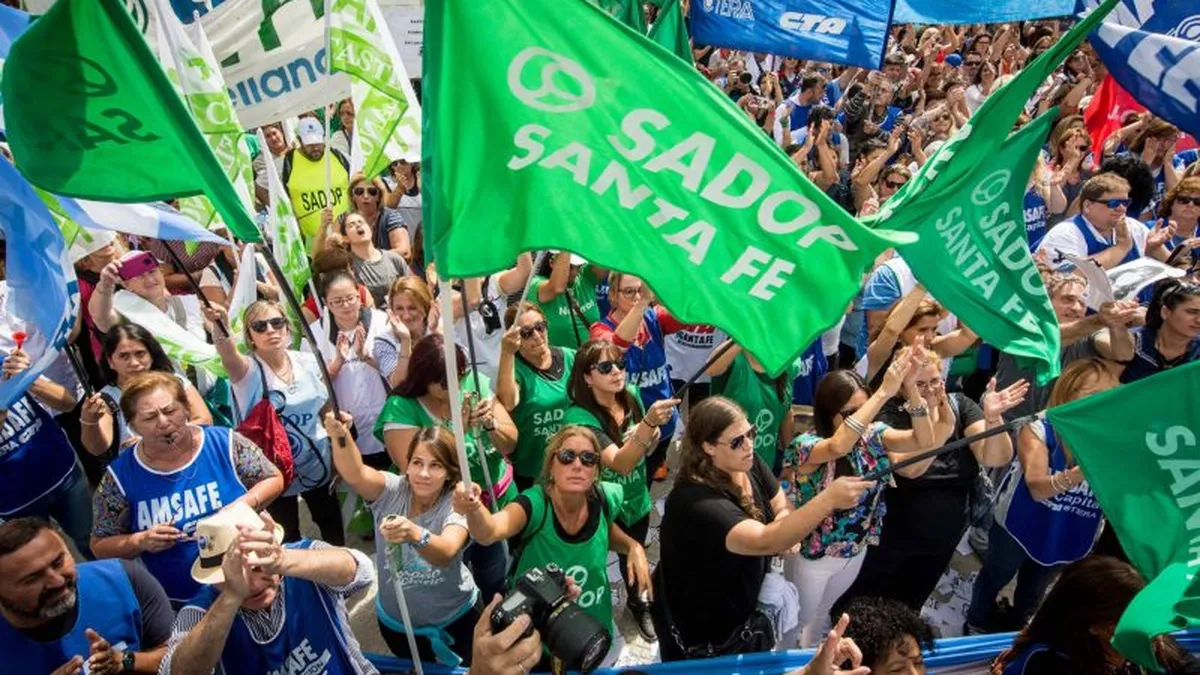 Mensaje a Pullaro: “El reclamo docente se hizo oír en las urnas”