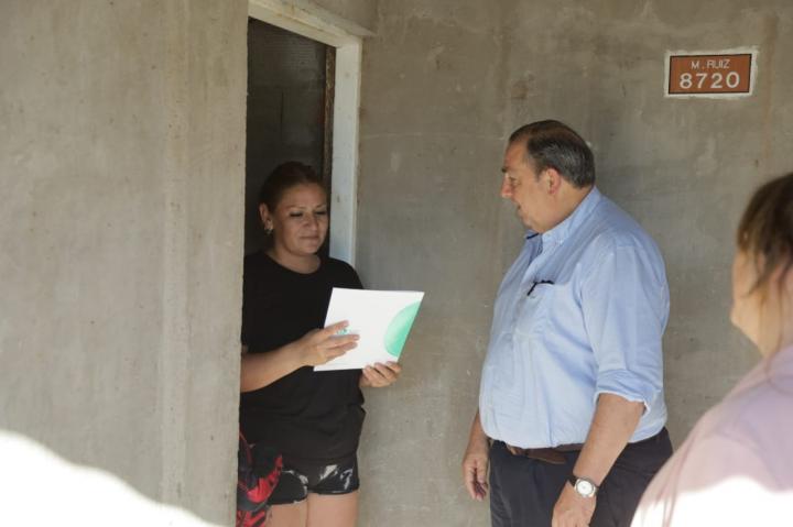 Más escrituras: suman más de 7000 familias beneficiadas