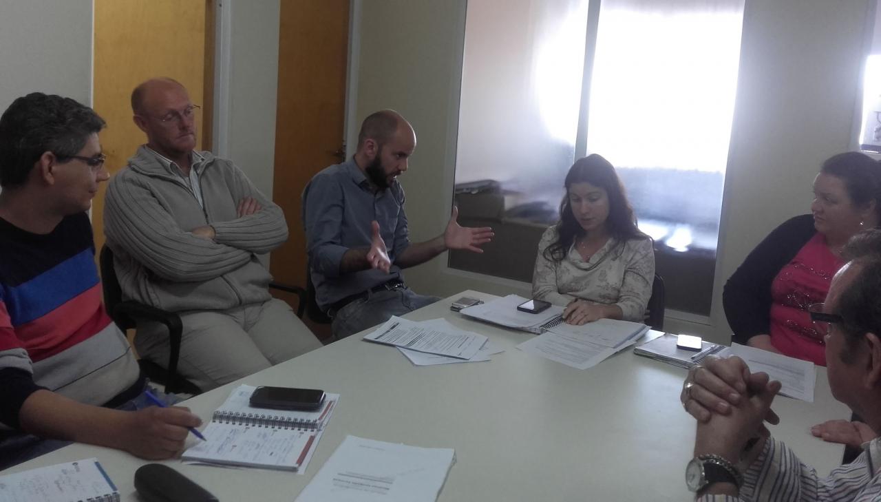 Asistentes Escolares: anuncian resolución de temas de interés