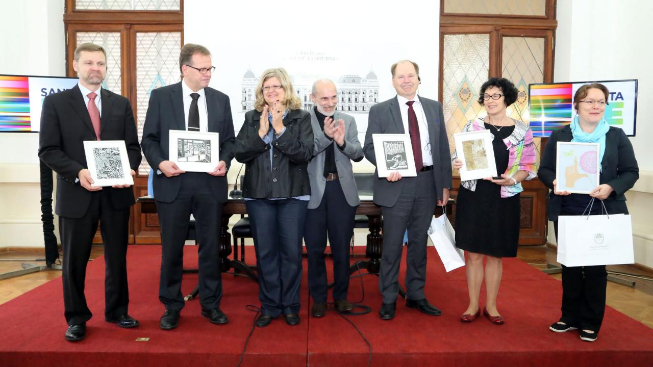 Especialistas finlandeses capacitan a directores de escuelas