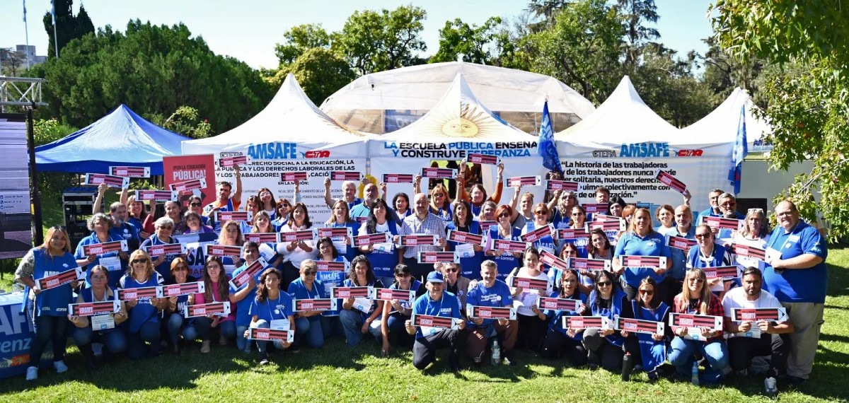 La carpa blanca itinerante llegó a San Lorenzo