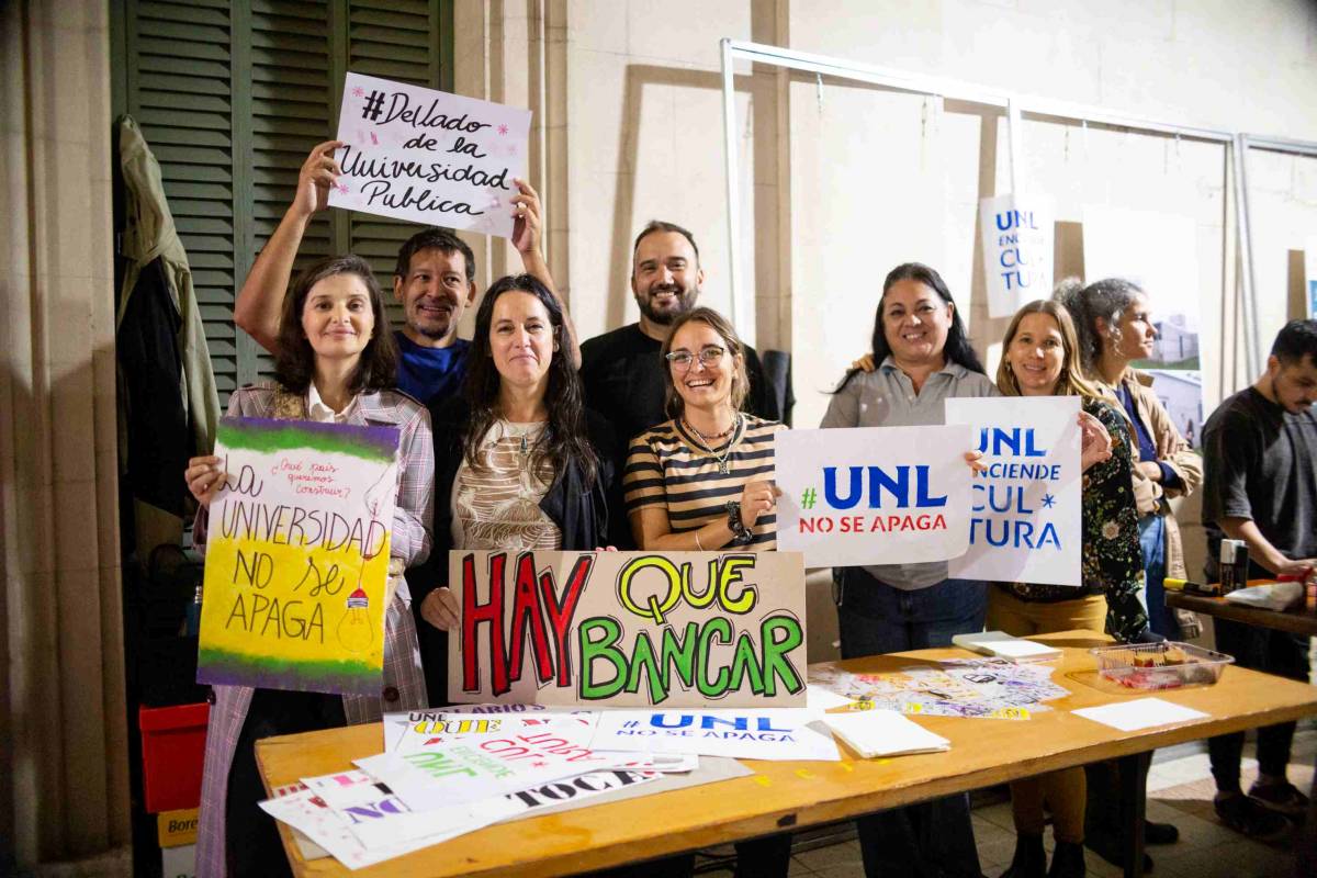 Los sueldos universitarios pierden 35,7% con Milei