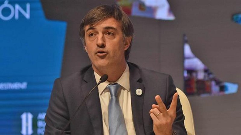 Bullrich dijo que los pibes usan los planes para “comprar balas” 