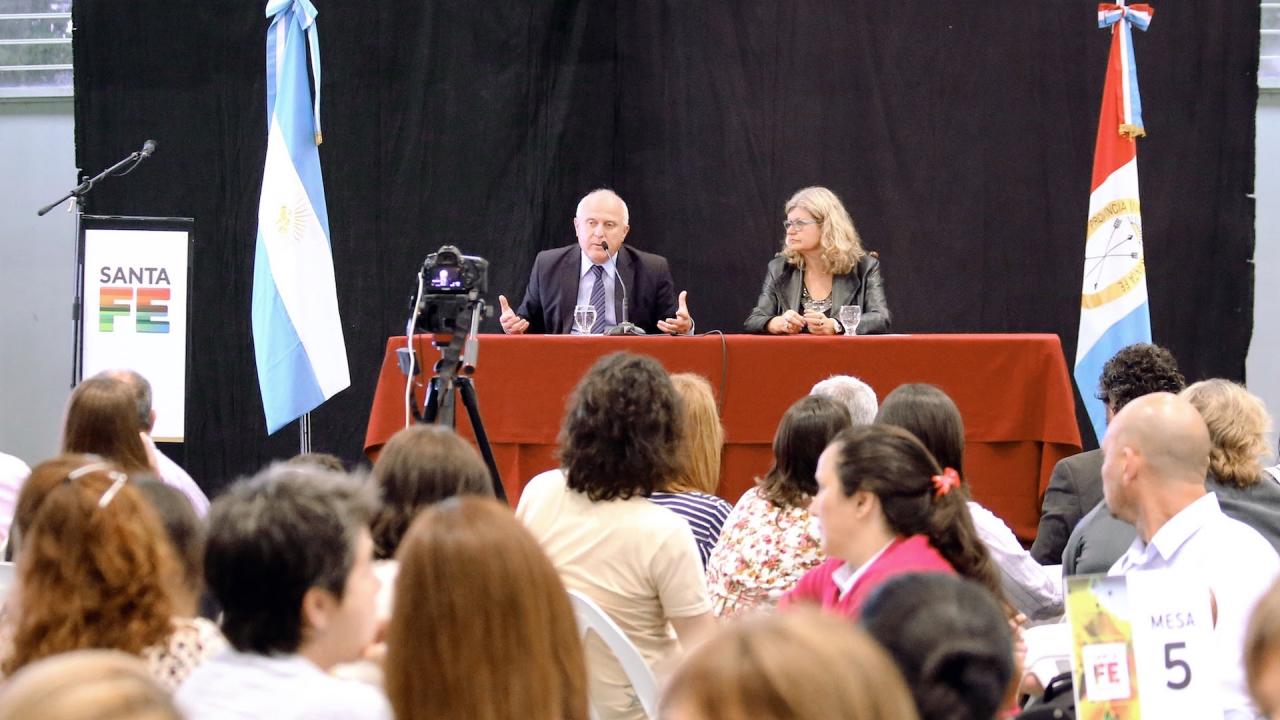 Siguen los debates sobre la futura ley de educación