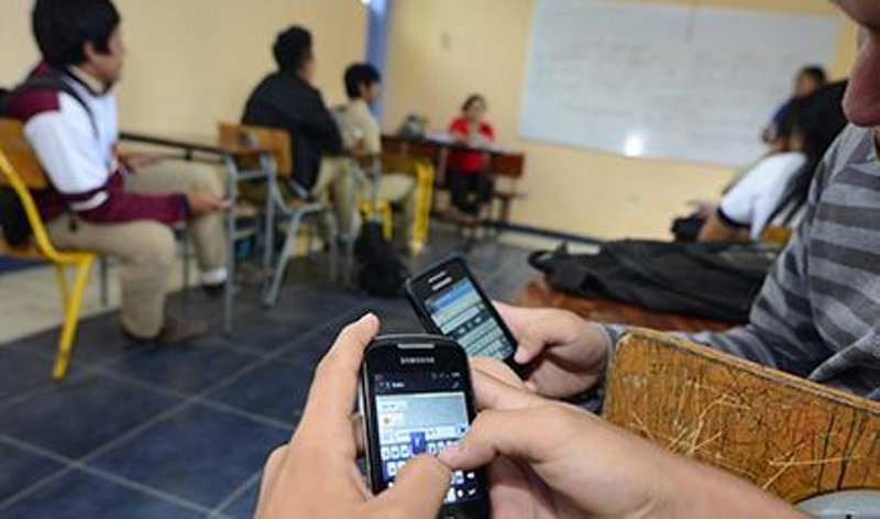 Los alumnos podrán usar celulares en el aula