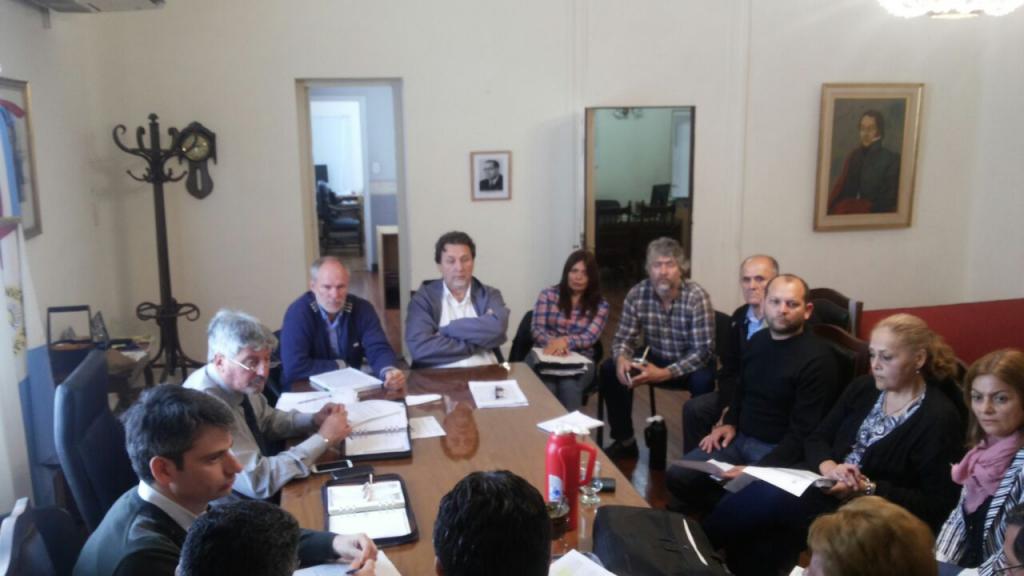 Trabajadores de salud pasarán a planta permanente