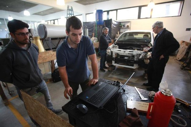 El primer auto eléctrico creado en una facultad argentina