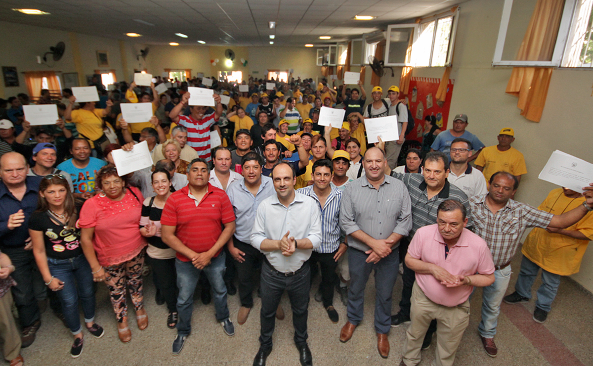 Masiva capacitación a instituciones de la capital