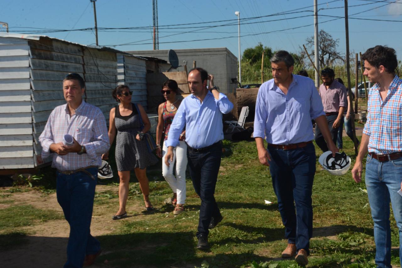 El 2017 comienza con nuevas casas para familias inundadas