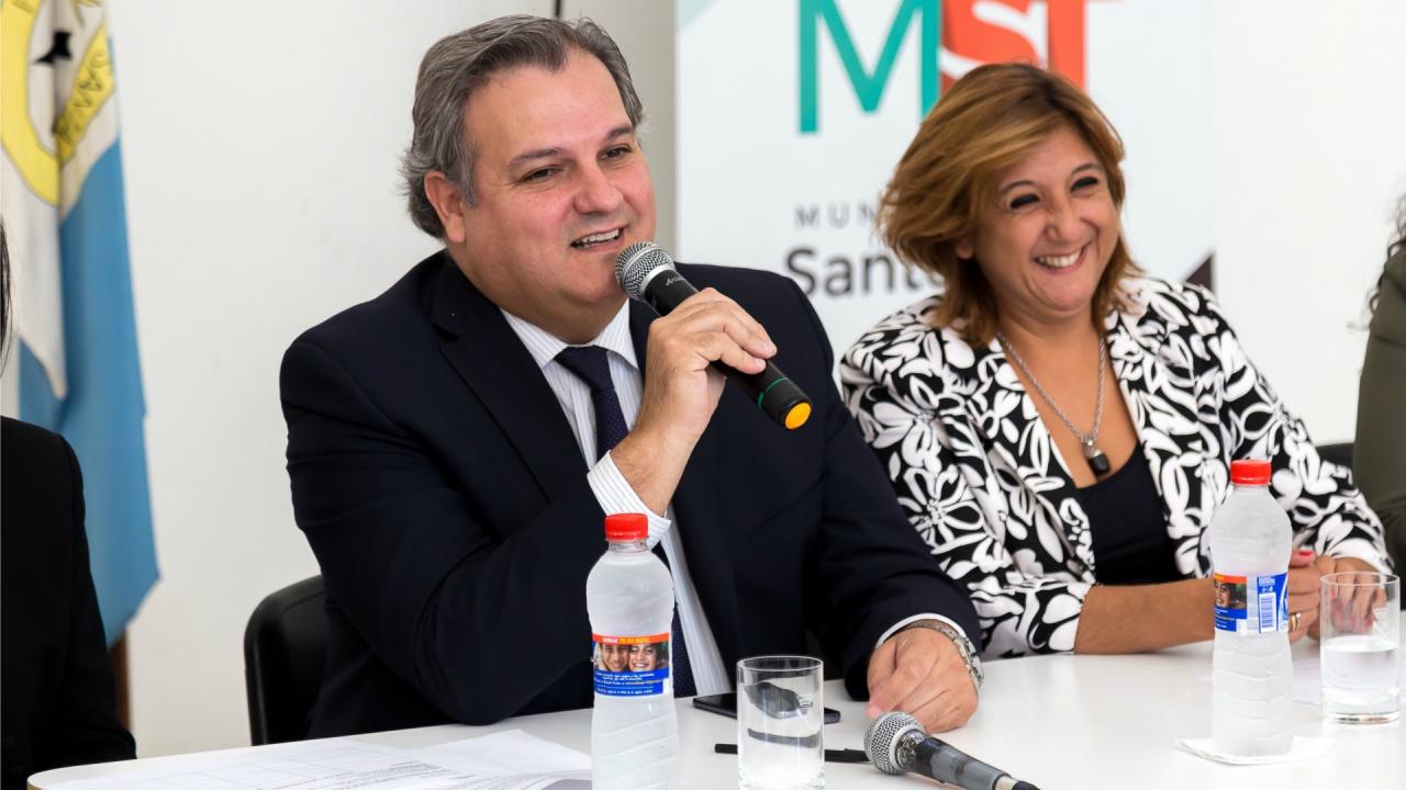 Pavimentarán 50 cuadras en Santo Tomé