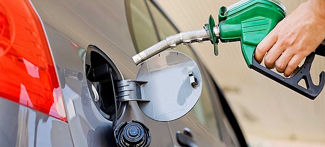 El año nuevo llega con un nuevo aumento de la nafta