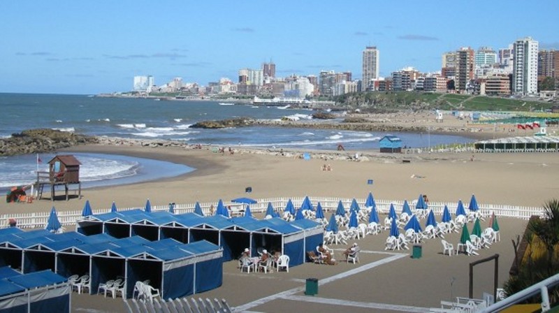 Un verano con pocas reservas en la costa argentina