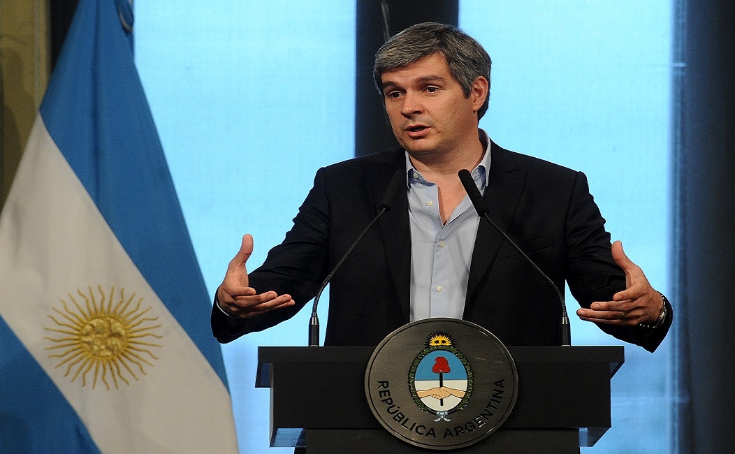 Congelan la contratación de empleados en el Estado