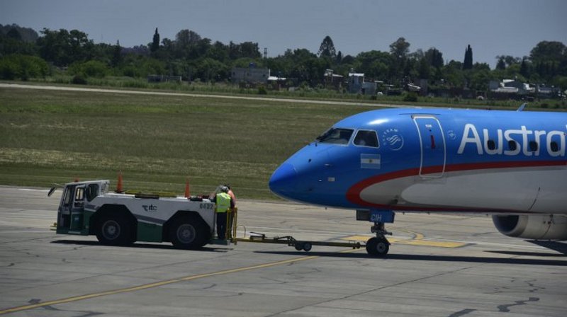 “El aeropuerto de Fisherton es de cuarta” 