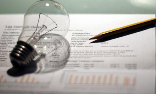 La Defensoría del Pueblo preocupada por aumentos en la luz