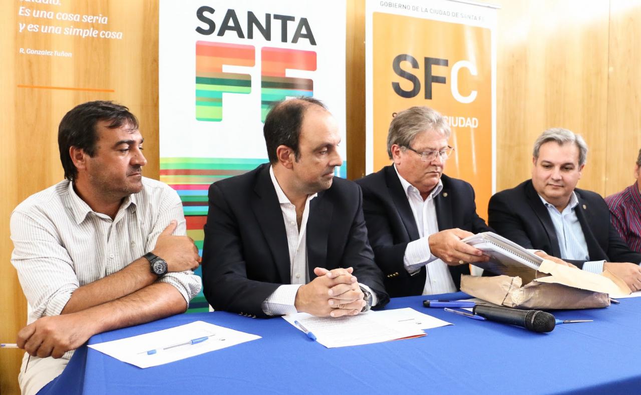 Construirán más viviendas para familias santafesinas