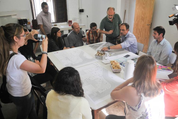 Alto Verde crece con educación y obras
