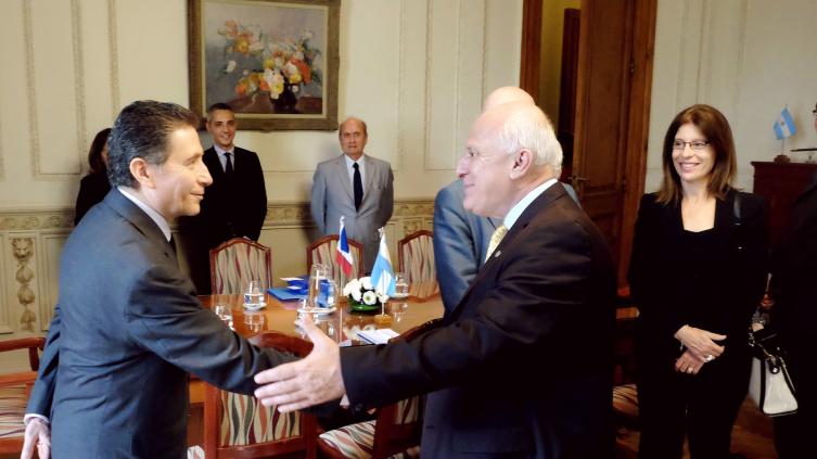 Lifschitz gestiona inversiones francesas para Santa Fe