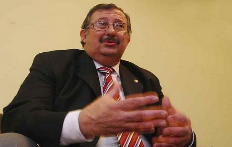 “Macri quiere que nos vaya mal en Santa Fe”