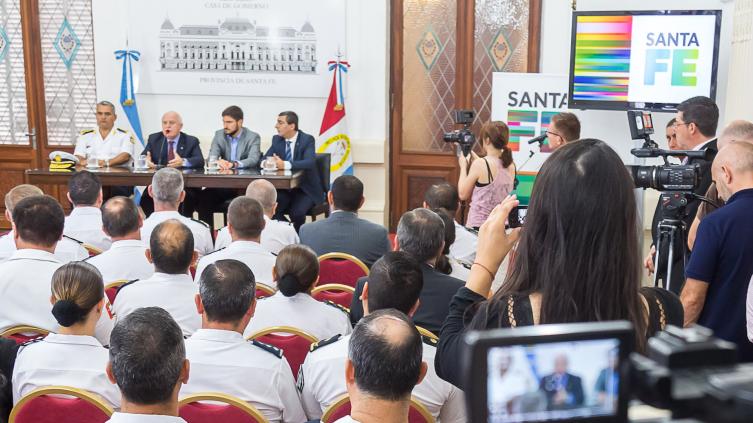 Lifschitz anunció la unificación de las Policías de Investigaciones