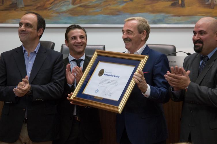 Roberto Schneider “Santafesino Ilustre” 