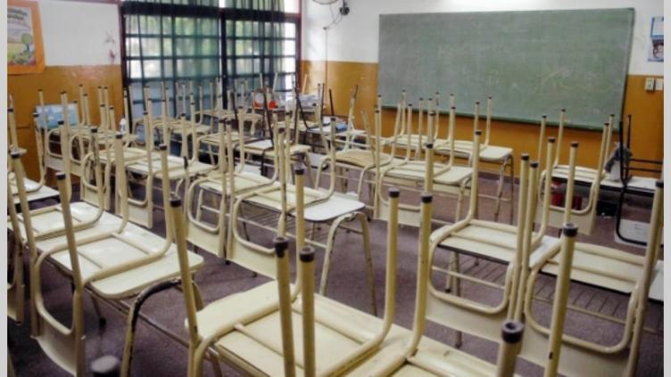 Descuento de sueldos y clases en vacaciones