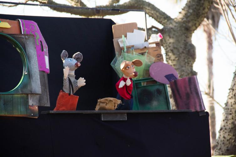 “El gato y los ratones”, en Mercado Norte