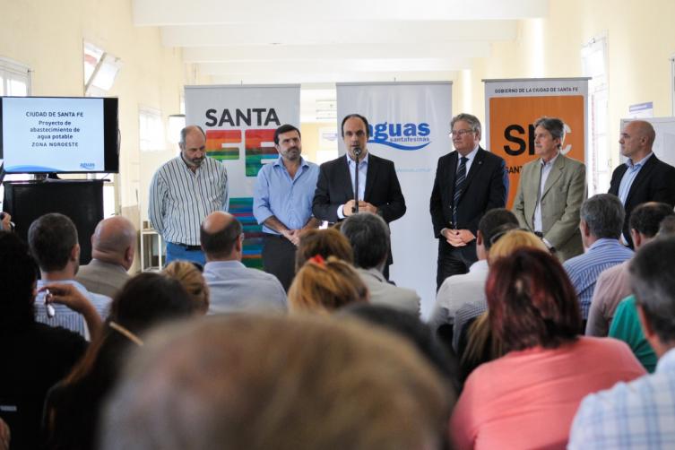 Casi toda la ciudad de Santa Fe con agua potable