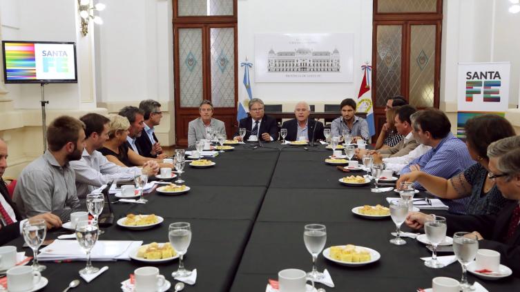 Lifschitz se reunió con intendentes de la provincia