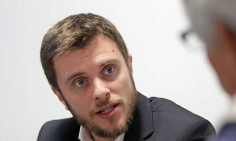 Roy López Molina: “Los docentes se victimizan”