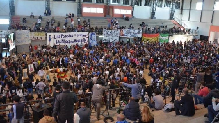 El Indio Solari cantó en el velatorio de Micaela