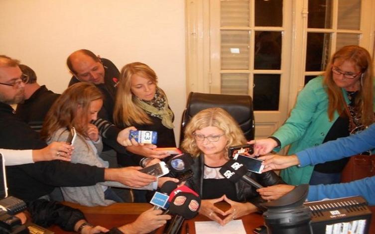 El gobierno volvió a mejorar la oferta a los docentes