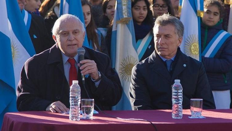Lifschitz: “No es bueno seguir endeudando al país”
