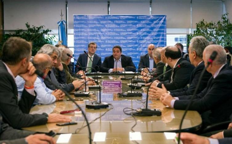 El Gobierno fijó el salario mínimo en $10.000