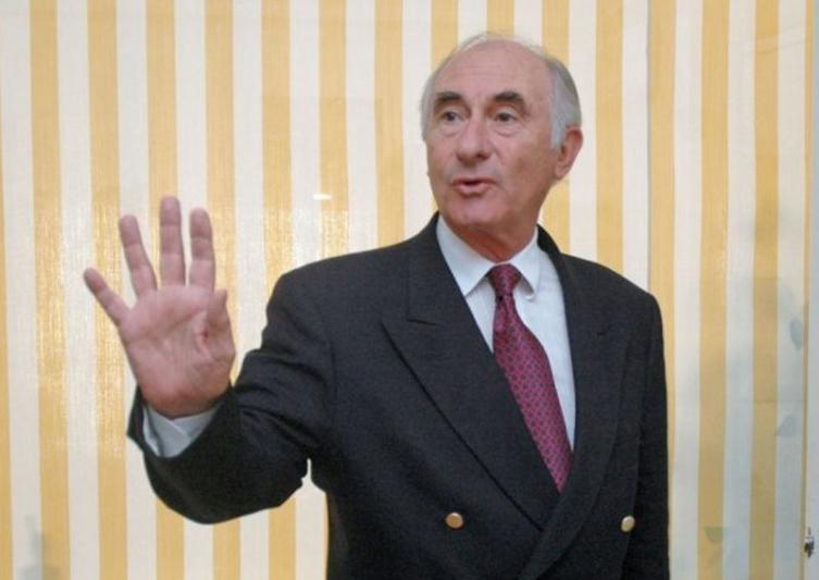 De la Rúa cobra $ 176 mil y no pagará Ganancias