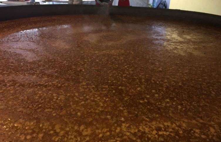 Córdoba sirvió el locro más grande del mundo