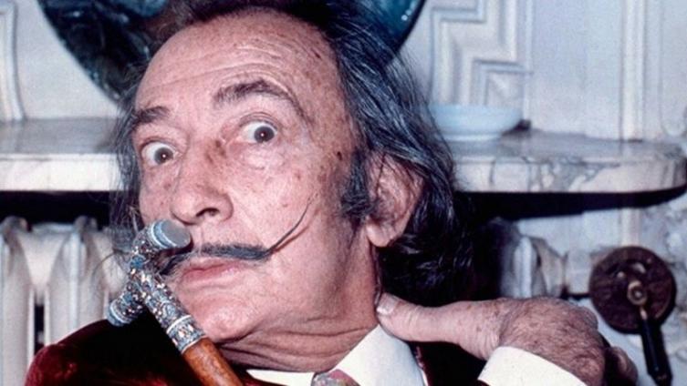Exhumarán los restos de Salvador Dalí