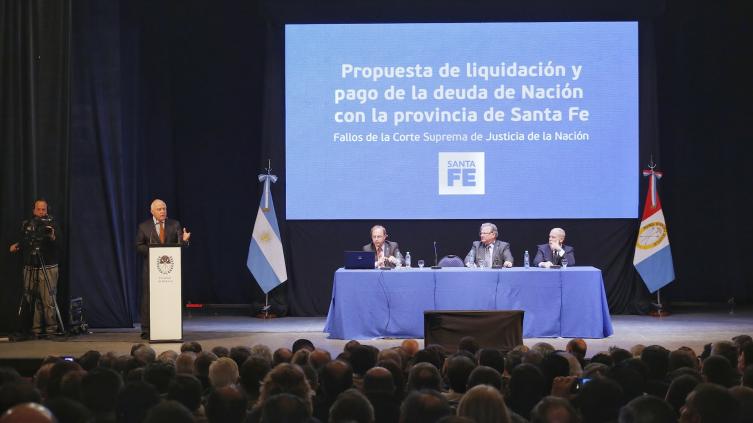 Lifschitz presentó un plan de pagos a la Nación por deuda histórica