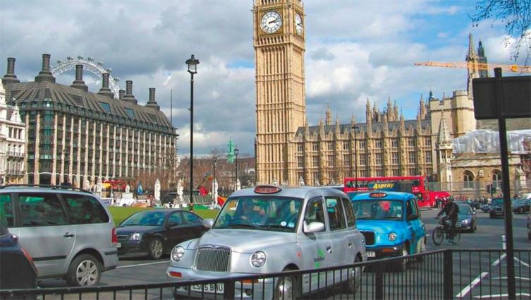 Gran Bretaña prohibirá la venta de autos a nafta