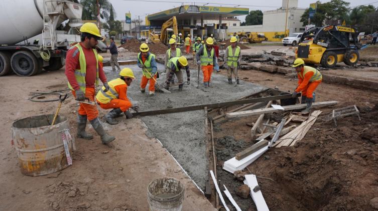 $400 millones para obras en municipios y comunas