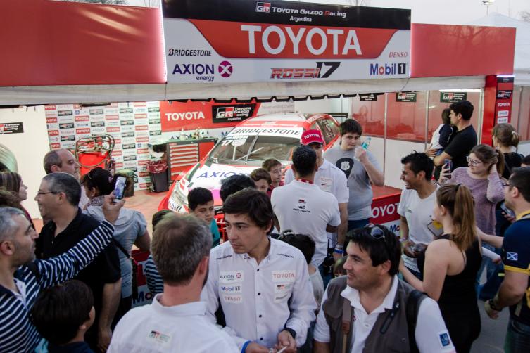 Santafesinos coparon el circuito del Súper TC 2000