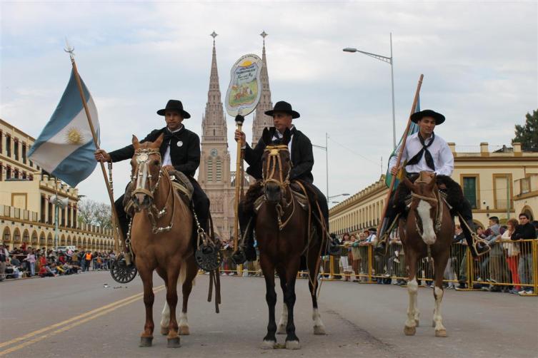 La Iglesia no quiere caballos en la peregrinación gaucha más famosa de Luján