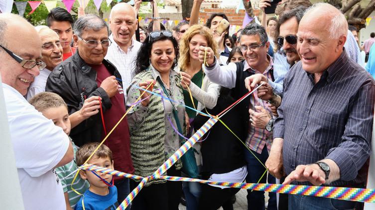 La Biblioteca Pocho Lepratti presentó su nueva casa