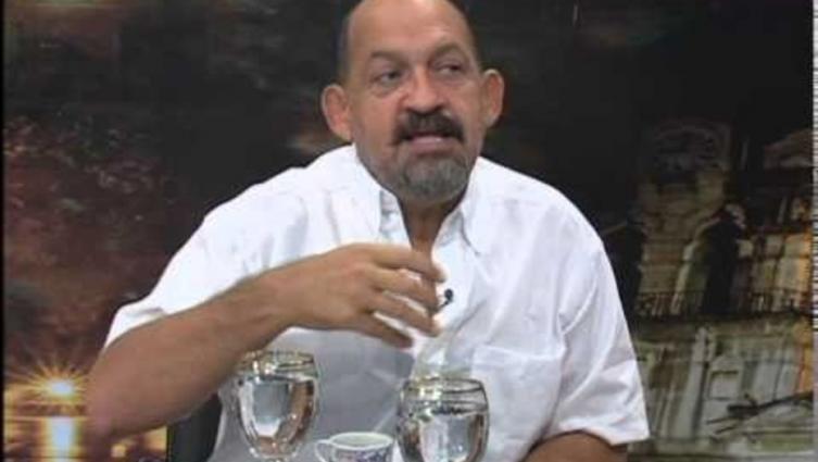 Director de Radio Nacional retó al aire a una periodista