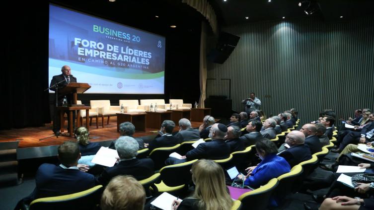 Lifschitz en el Foro de Líderes Empresariales