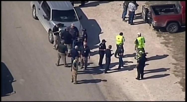 Al menos 27 muertos en un tiroteo en una iglesia de Texas  