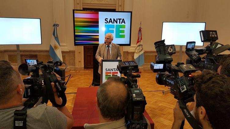 Lifschitz: “El pago de la deuda a Santa Fe es innegociable” 